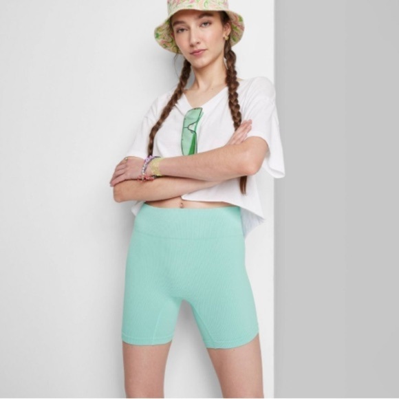 Women’s High Rise Seamless Bike Shorts Wild Fable XL Excellent Condition - Picture 2 of 8